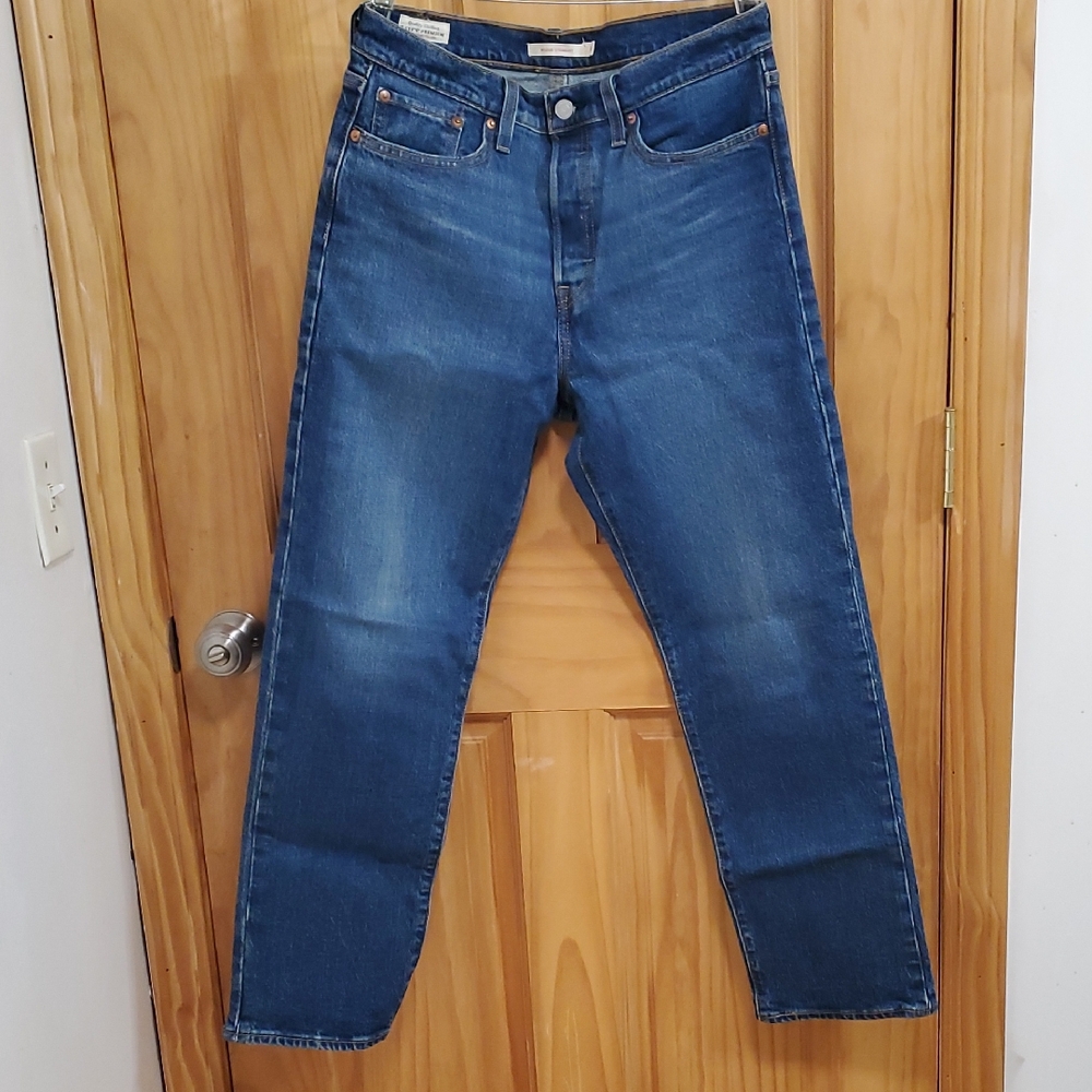 Levi's Wedgie Straight